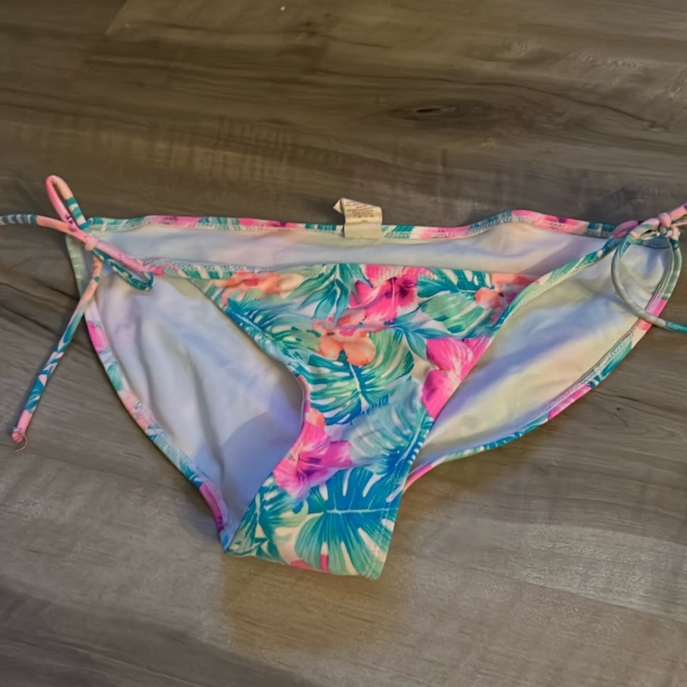 Bikini bottom